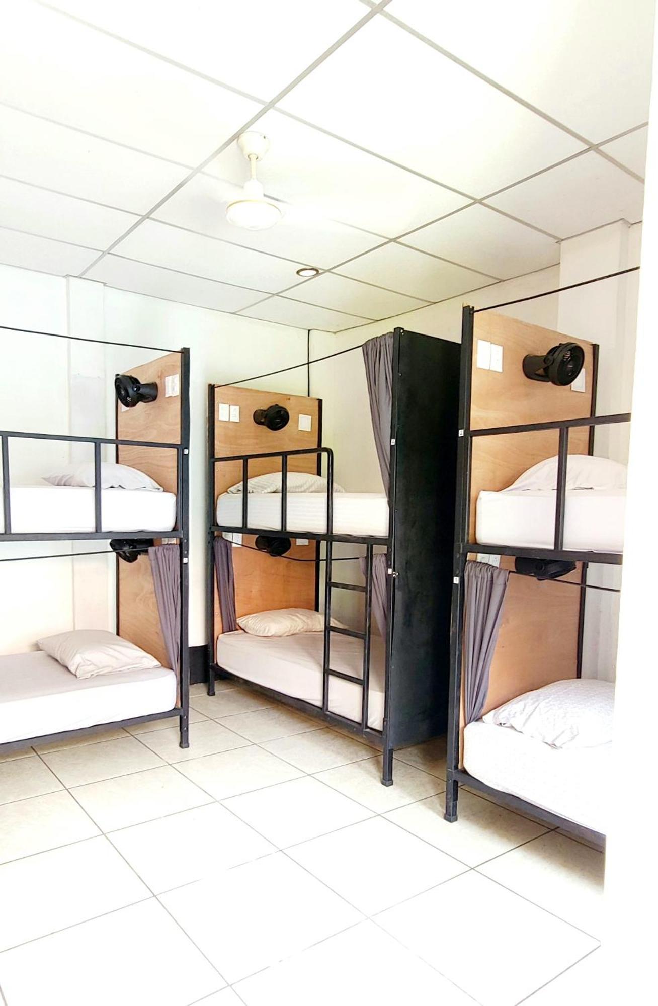 Poco A Poco Hostel Леон Экстерьер фото